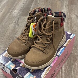 Skechers Tan Lace-Up Ankle Boots